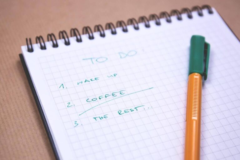 How to make a to-do list that actually gets done image